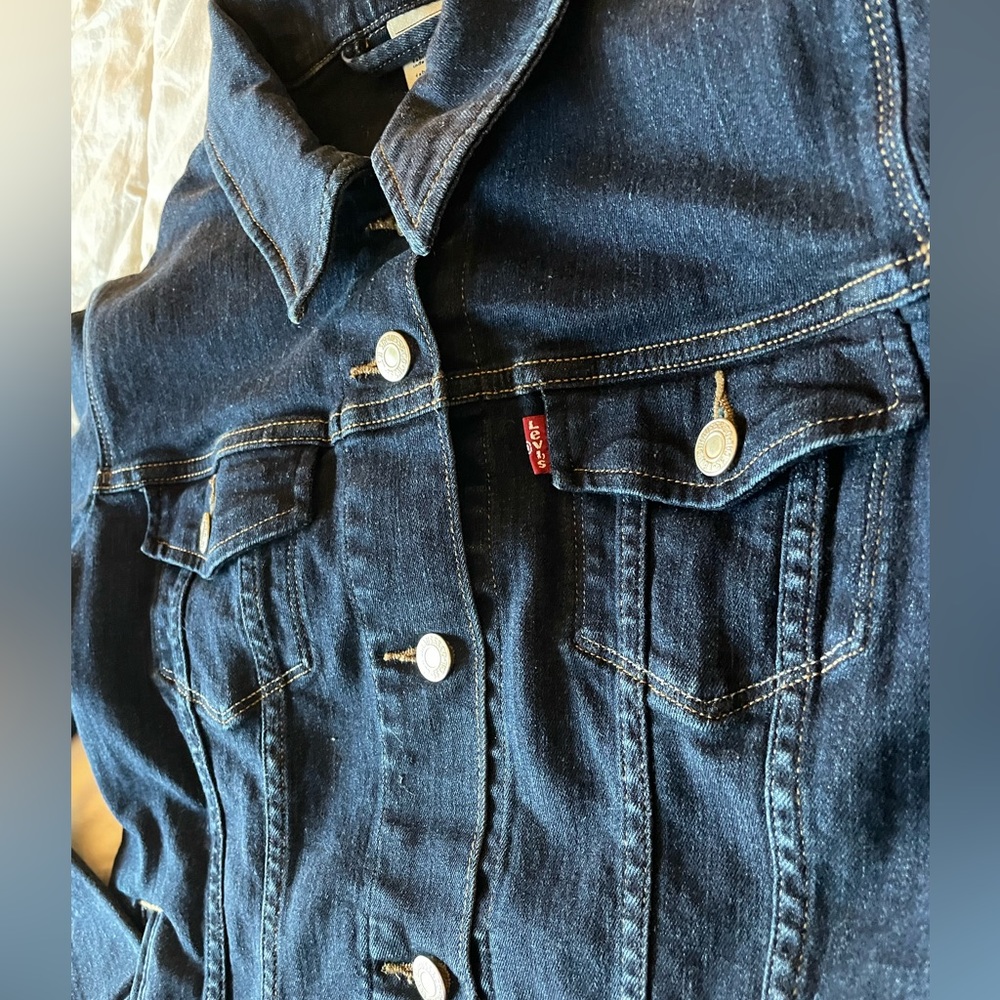 Levi’s Jean jacket size large
